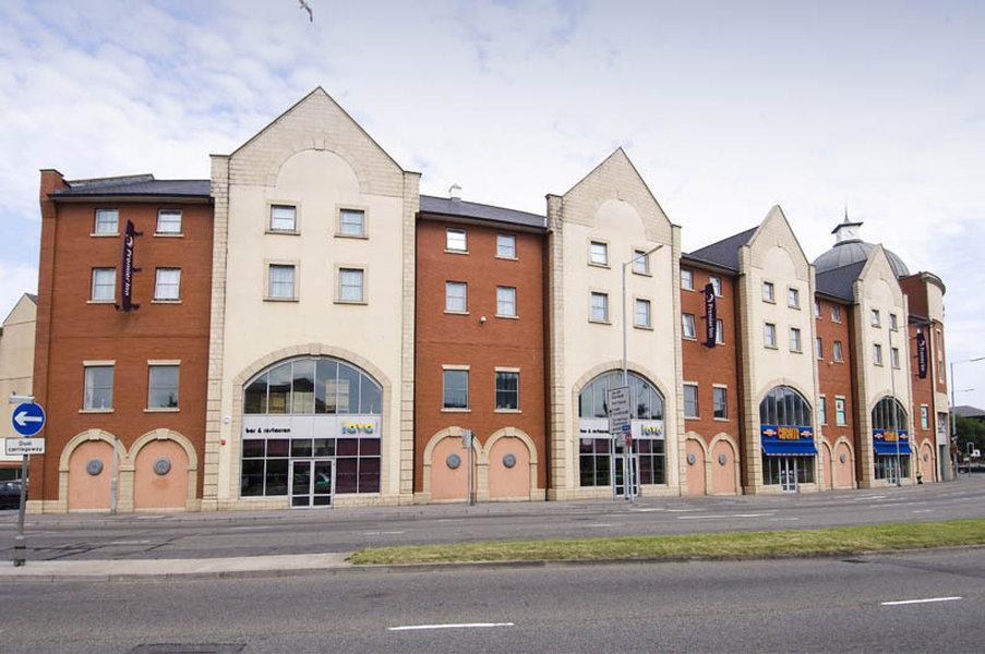 Premier Inn Premier Inn Swansea City Centre Exterior photo